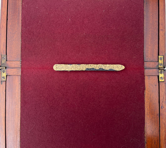 Black & Gold flexible sealing wax, essential oils. Can be sent through USPS without fear of cracking. About 6" x 1/2" x 3/8" - 18 grams. WIll make about 15 - 20 seals.